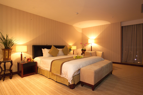 Deluxe_King_Size_Bed_Room